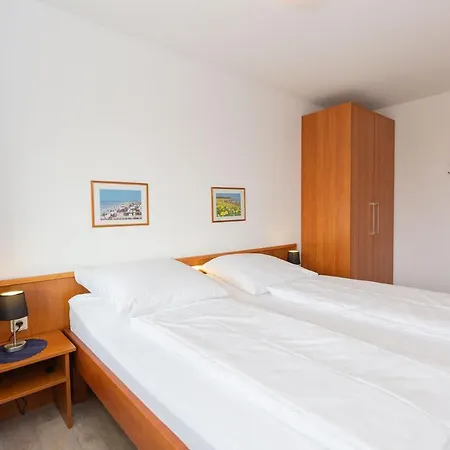 Trafalgar 142 Apartment